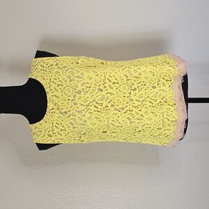 Ann Taylor Lace Sleeveless Blouse Yellow Size 10
